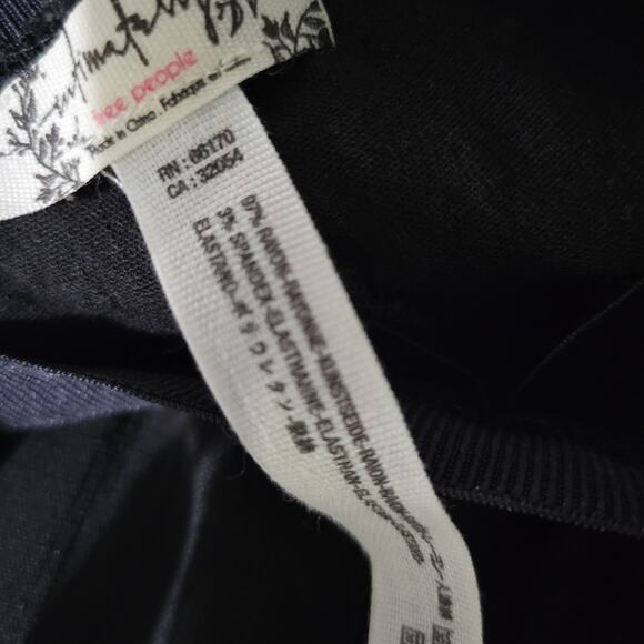 Free People Pants Black Ankle Laces Lacing Straight Pull On Rayon Stretch Large - Picture 12 of 16